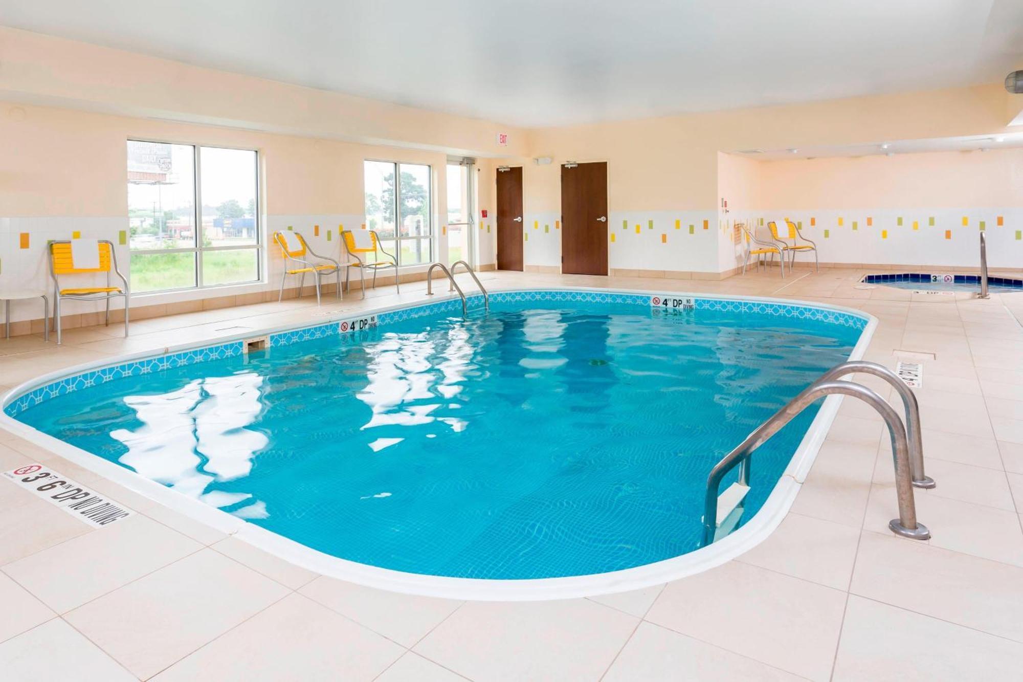 Fairfield Inn & Suites Тайлер Экстерьер фото