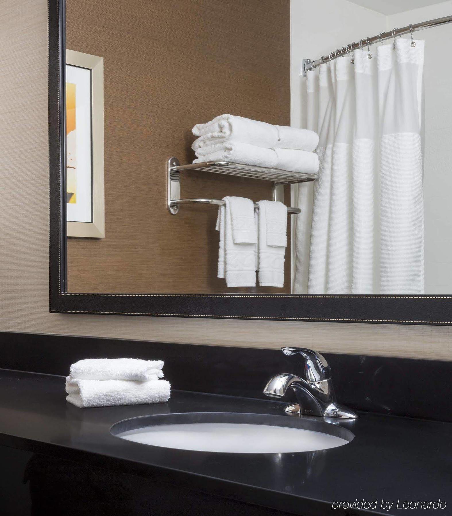 Fairfield Inn & Suites Тайлер Экстерьер фото